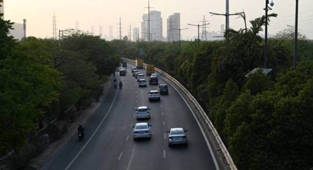 ग्रेटर नोएडा में फिल्म यूनिवर्सिटी की होगी स्थापना, 20 एकड़ में साकार होगा सीएम योगी का सपना