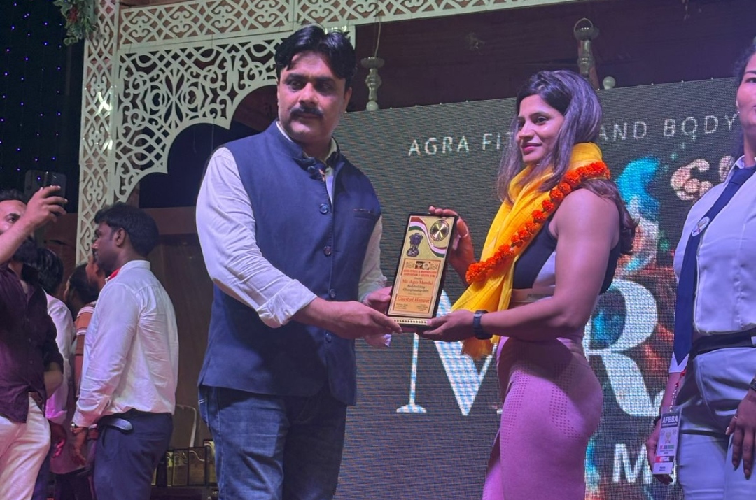 आगरा में स्टार फिटनेस मॉडल अहाना मिश्रा का विशेष सम्मान व जोरदार स्वागत