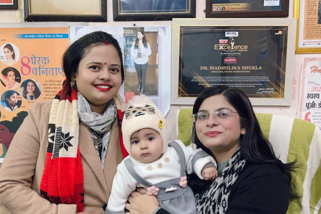 डॉक्टर मधुलिका शुक्ला के इलाज से दंपत्ति के घर गूंजी किलकारी